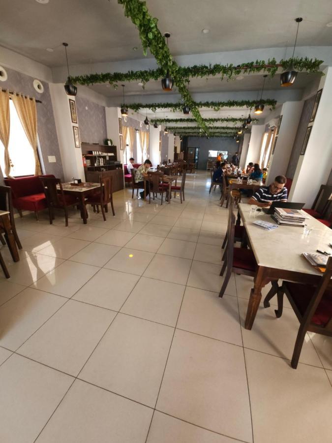 Pink Vista Hotel Jaipur Bagian luar foto