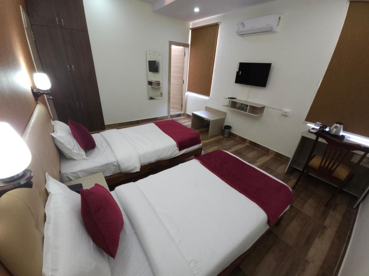 Pink Vista Hotel Jaipur Bagian luar foto