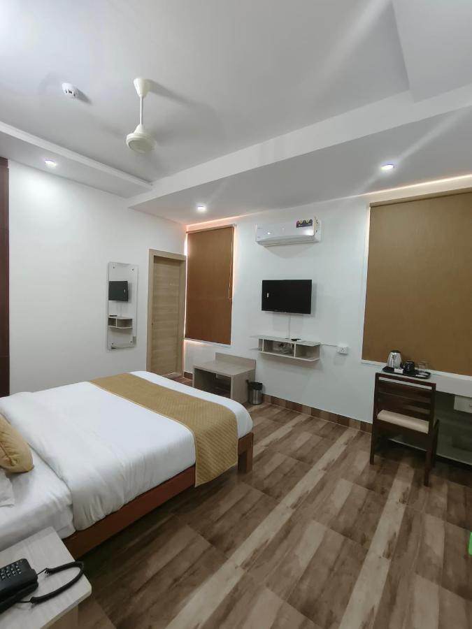 Pink Vista Hotel Jaipur Bagian luar foto