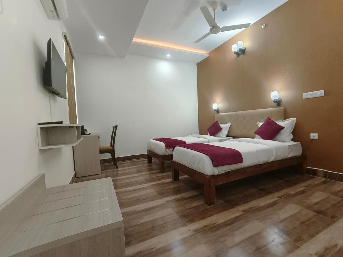 Pink Vista Hotel Jaipur Bagian luar foto